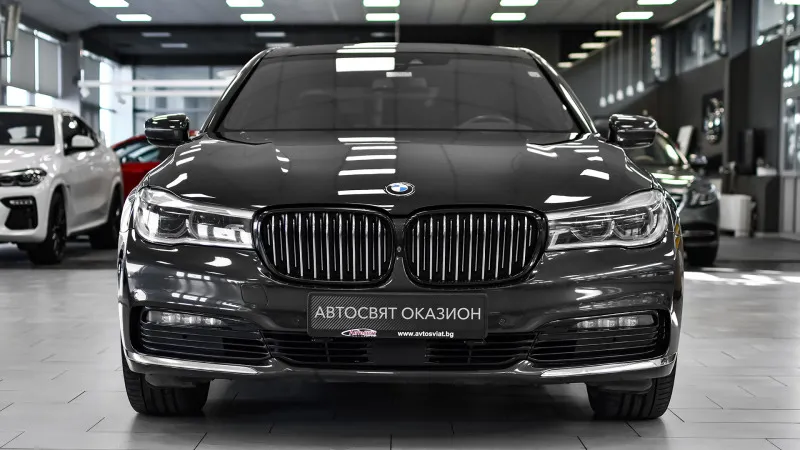 BMW 740 d xDrive Image 2