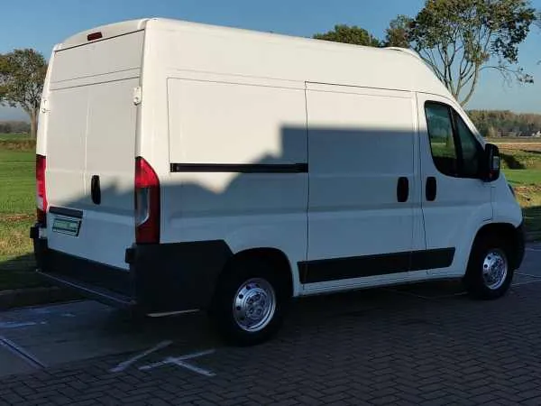 Peugeot Boxer 2.0 HDI L2H2 MOTOR SLECHT Image 2