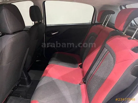 Fiat Punto 1.3 Multijet Lounge Image 5