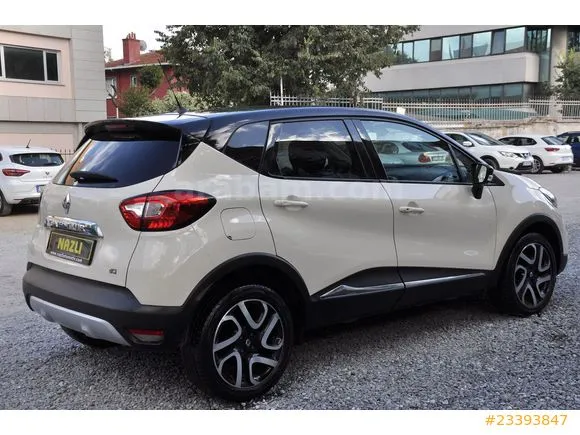 Renault Captur 1.5 dCi Outdoor Image 5